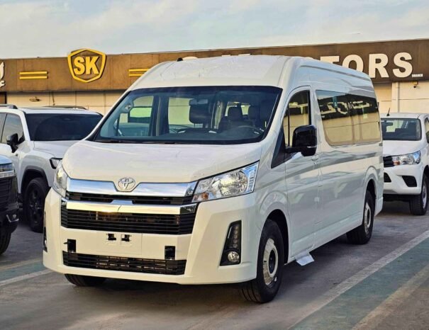 TOYOTA HIACE Image 16