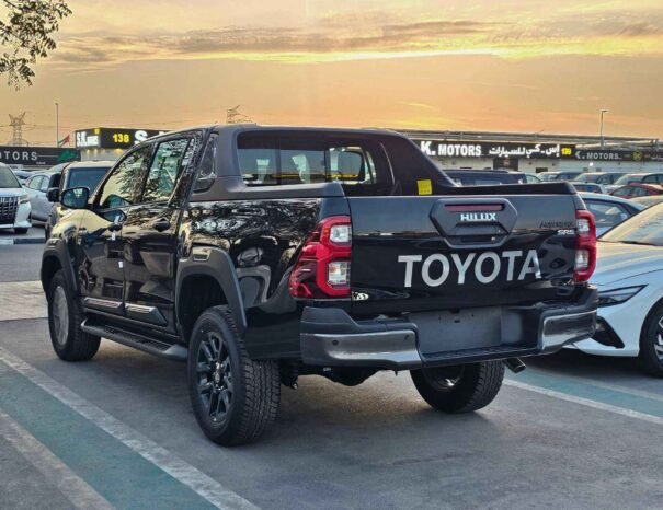 TOYOTA HILUX Image 9
