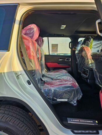 TOYOTA LANDCRUISER Image 2