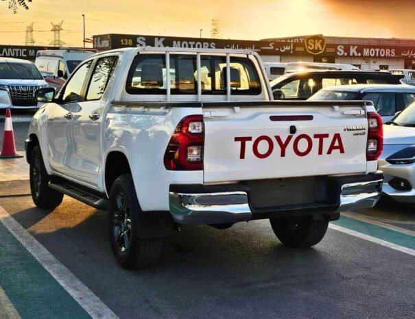 TOYOTA HILUX Image 9