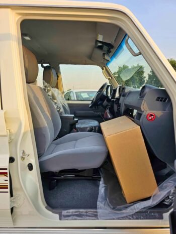 TOYOTA LANDCRUISER HARD-TOP Image 8