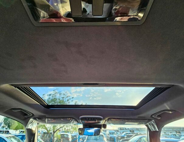 TOYOTA LANDCRUISER Image 9