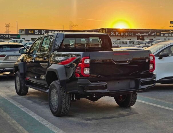TOYOTA HILUX Image 9