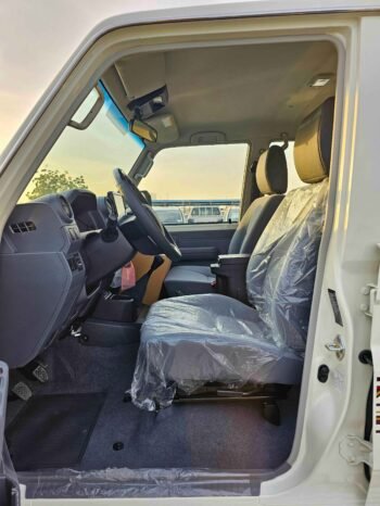 TOYOTA LANDCRUISER HARD-TOP Image 9
