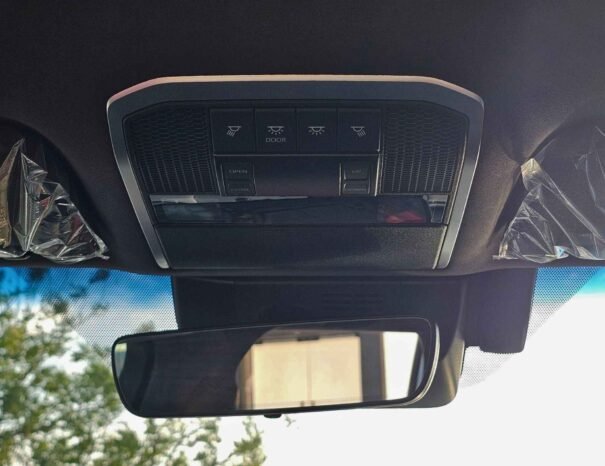 TOYOTA LANDCRUISER Image 8