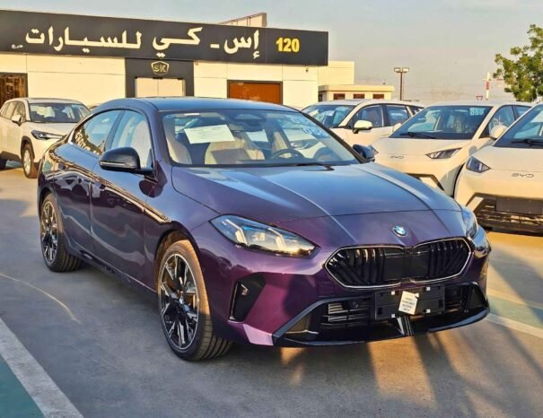 BMW 225L Image 12