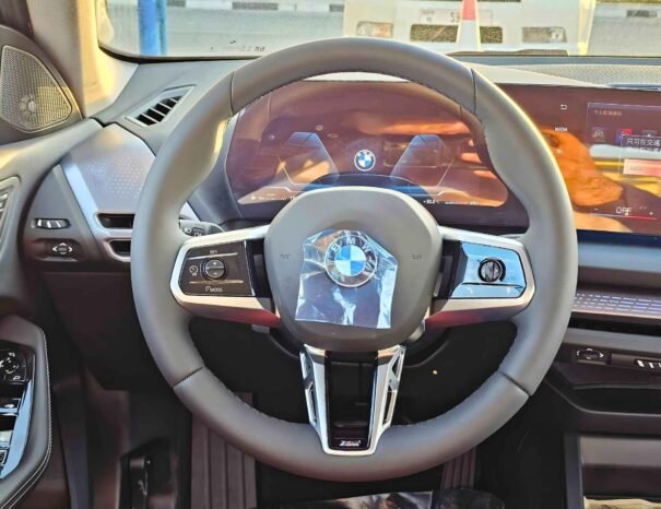 BMW 225L Image 2