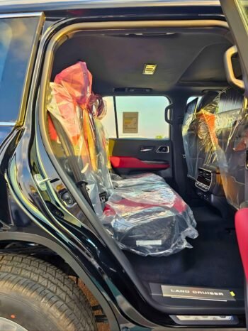 TOYOTA LANDCRUISER Image 12