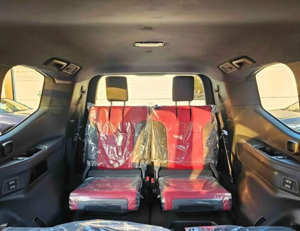 TOYOTA LANDCRUISER Image 2