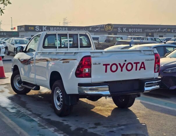 TOYOTA HILUX Image 7