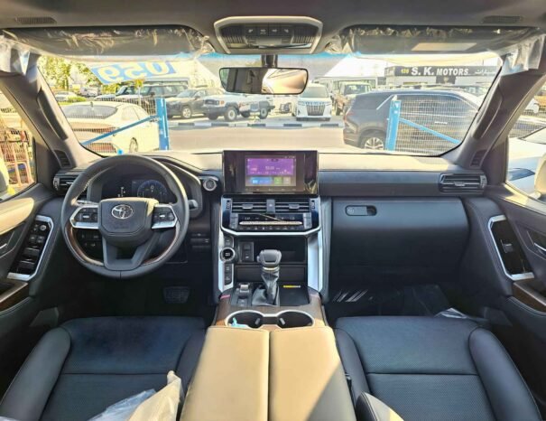 TOYOTA LANDCRUISER Image 5