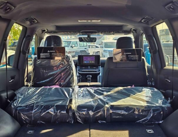 TOYOTA LANDCRUISER Image 4