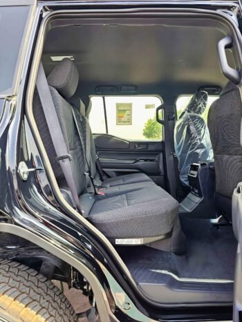 TOYOTA PRADO Image 6