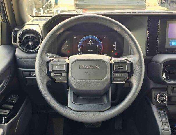 TOYOTA PRADO Image 4