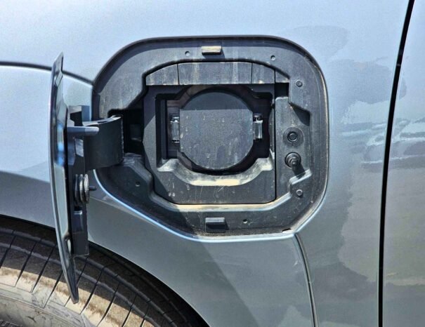 TOYOTA bZ4X Image 13