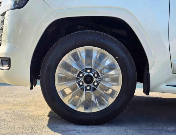 TOYOTA LANDCRUISER Image 19