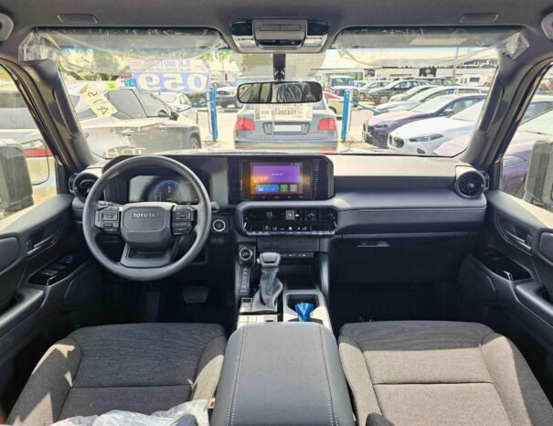 TOYOTA PRADO Image 5