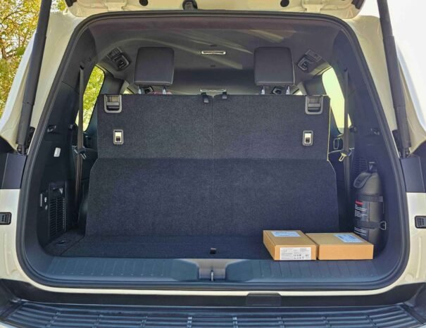 TOYOTA LANDCRUISER Image 18