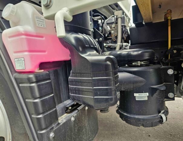 MITSUBISHI FUSO Image 7