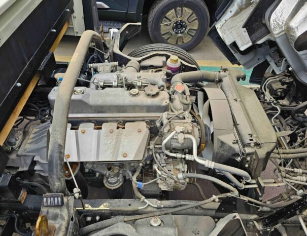 MITSUBISHI FUSO Image 3