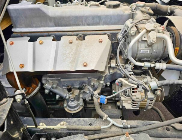 MITSUBISHI FUSO Image 4