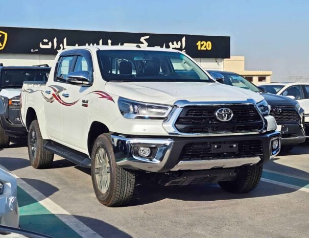 TOYOTA HILUX Image 12