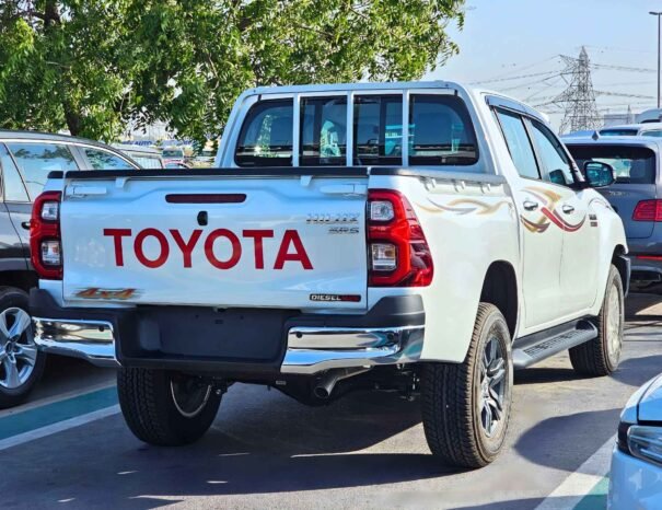 TOYOTA HILUX Image 11