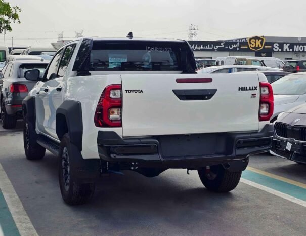 TOYOTA HILUX Image 11