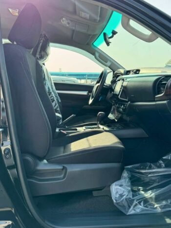 TOYOTA HILUX Image 5