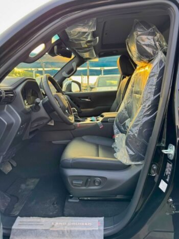 TOYOTA LANDCRUISER Image 12