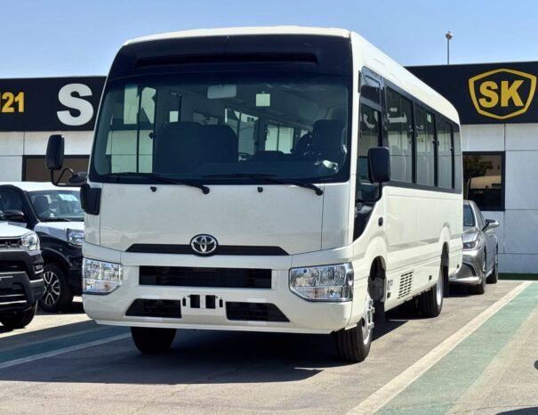 TOYOTA COASTER Image 17
