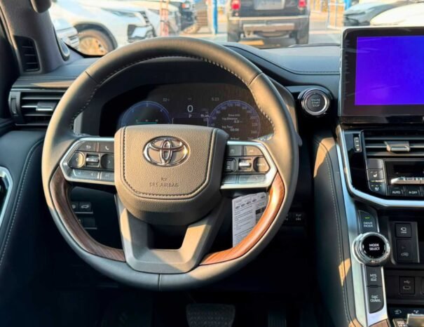 TOYOTA LANDCRUISER Image 7