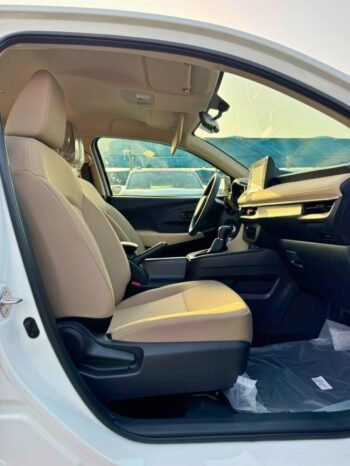 TOYOTA YARIS Image 9