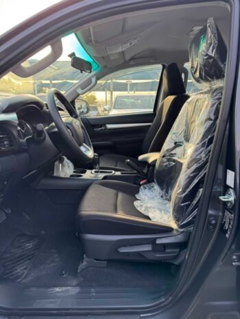 TOYOTA HILUX Image 12