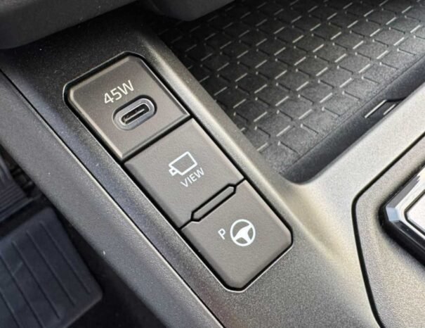 TOYOTA RAV4 Image 8