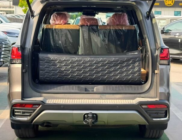 LEXUS LX 600 Image 16