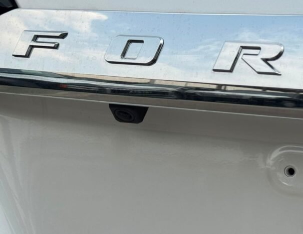 TOYOTA FORTUNER Image 18