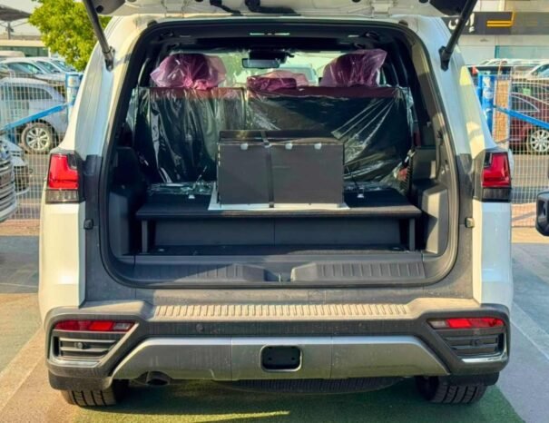 LEXUS LX700 Image 18