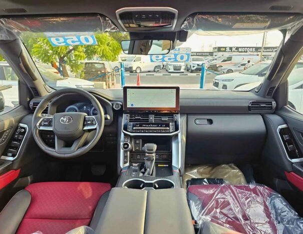 TOYOTA LANDCRUISER Image 3