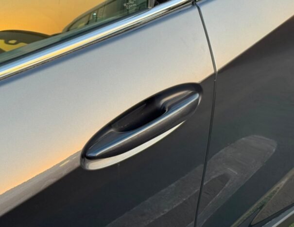 LEXUS UX300h Image 20