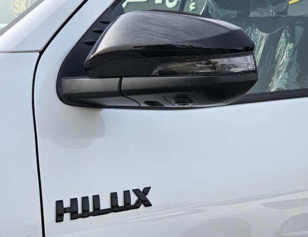 TOYOTA HILUX Image 13