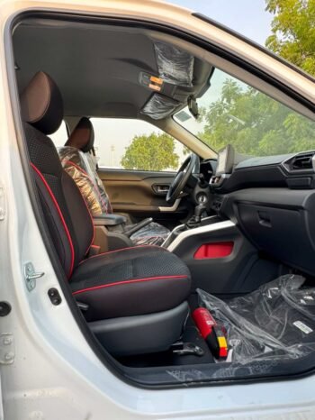 TOYOTA RAIZE Image 9