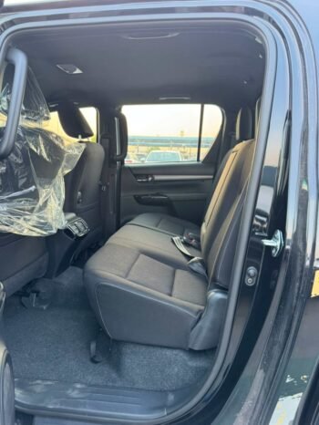 TOYOTA HILUX Image 8