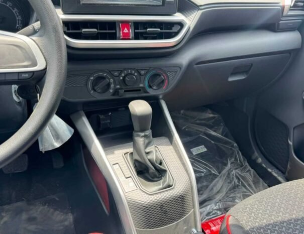 TOYOTA RAIZE Image 4
