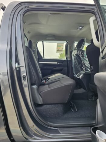 TOYOTA HILUX Image 8