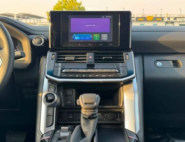 TOYOTA LANDCRUISER Image 3