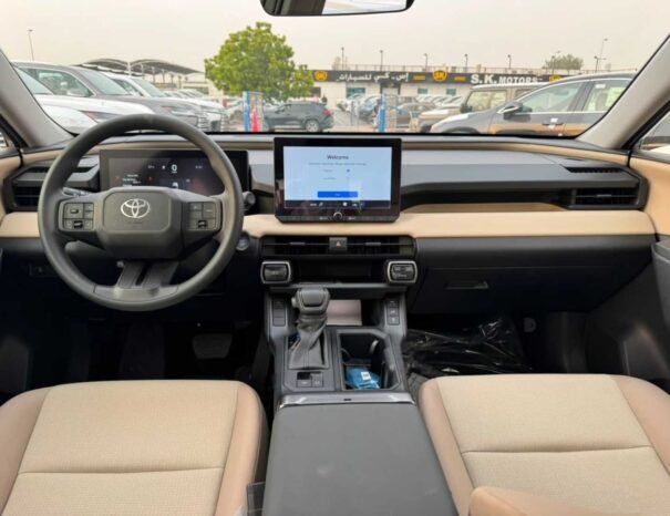 TOYOTA RAV4 Image 2