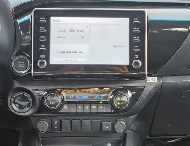 TOYOTA HILUX Image 3