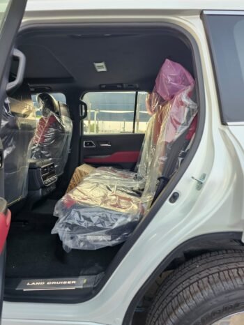 TOYOTA LANDCRUISER Image 15