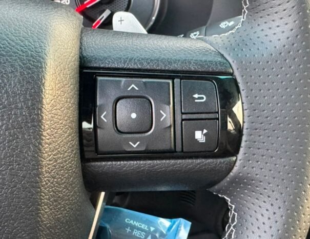 TOYOTA HILUX Image 7